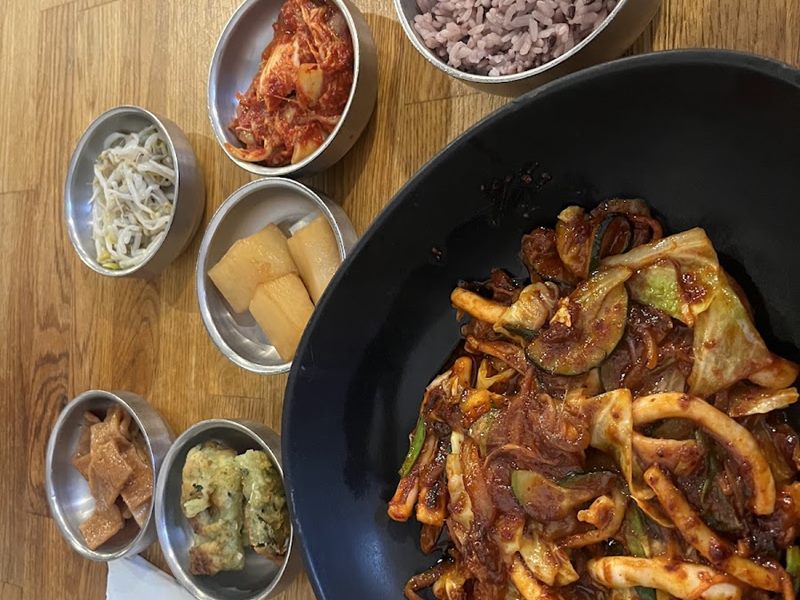 Korean Tofu House food